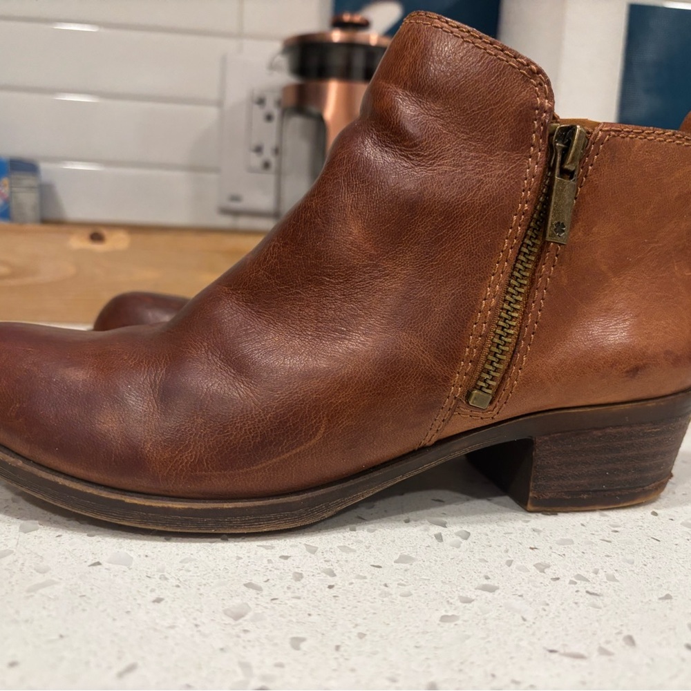Lucky Brand Tan Leather Ankle Booties , Size 7M (EU 37.5)